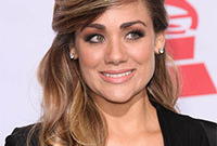 Foxy-hairstyle-ideas-side